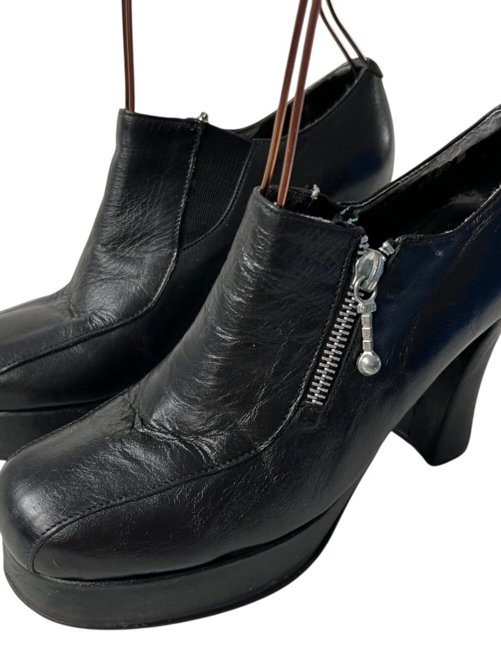 Vintage 90s ankle booties Capa de ozono size 7 black leather platform high heel